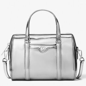 MICHAEL KORS JET SET SMALL PATENT CROSSBODY BAG, SILVER